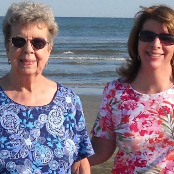 Meet your Posher, Cathy - Picture 1 of 1